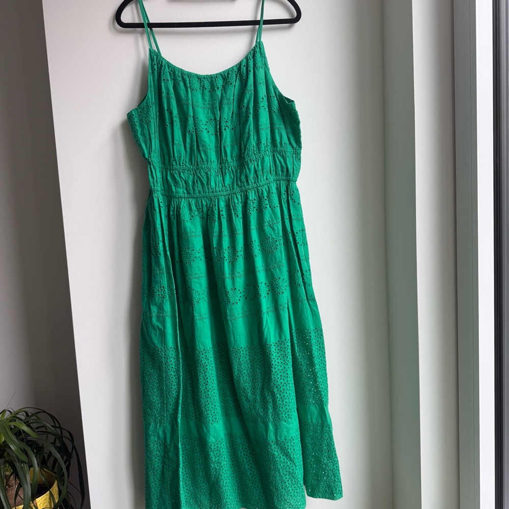 Chic Green Midi Dress